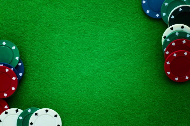 Gaple Online game interface showing domino tiles and player hands on dana777